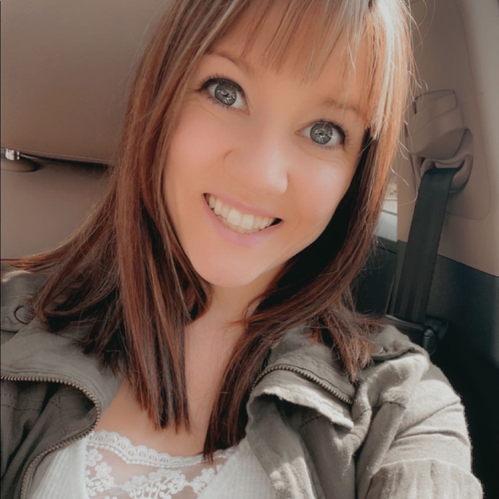 Meet your Posher, Makayla